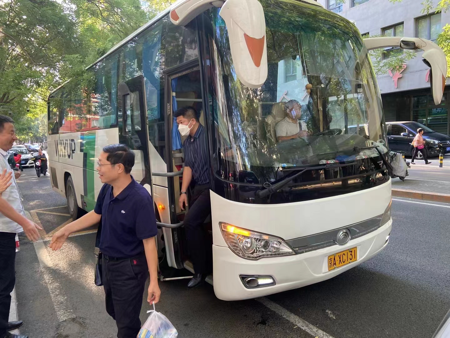 北京包車旅游帶司機